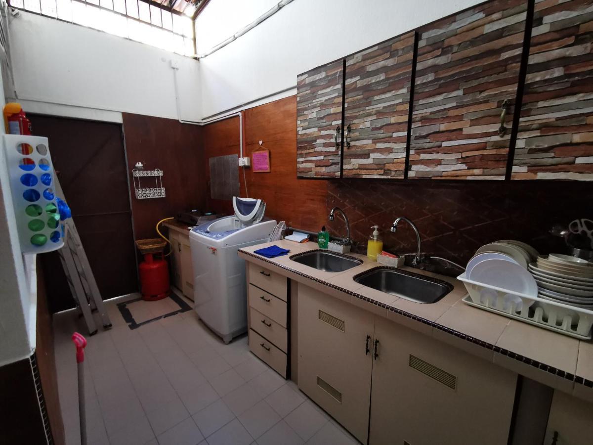 Dou Houz Gurney Hotel George Town Kültér fotó